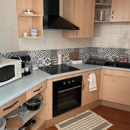 Appartement 2 Chambres Avec Parking Prive Gratuit Dijon Exterior foto